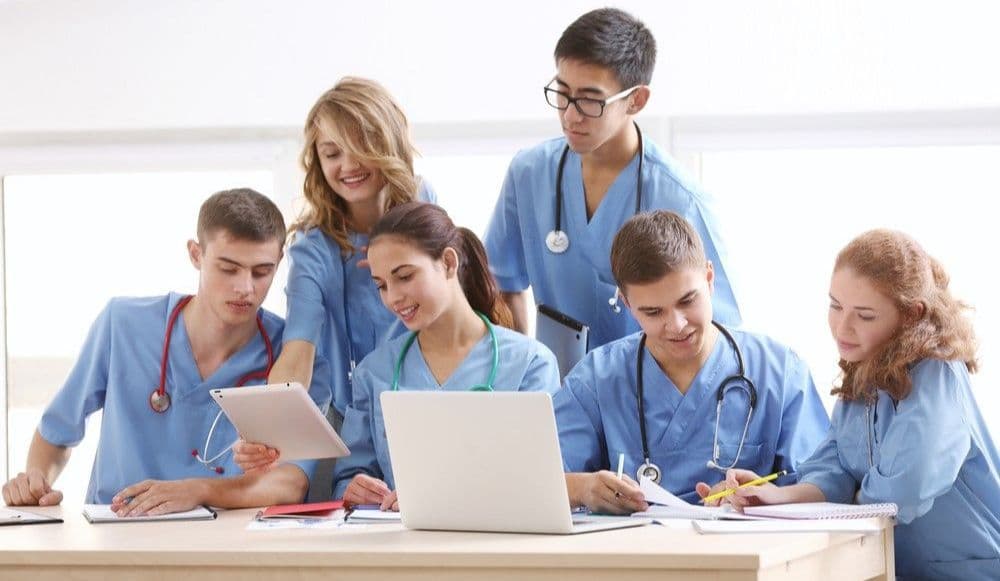 Etudiants en médecine.jpg
